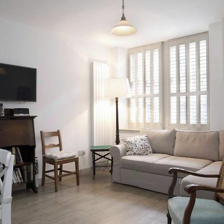 Quiet Ground Floor Mews Flat And Parking Apartment เอดินบะระ ภายนอก รูปภาพ